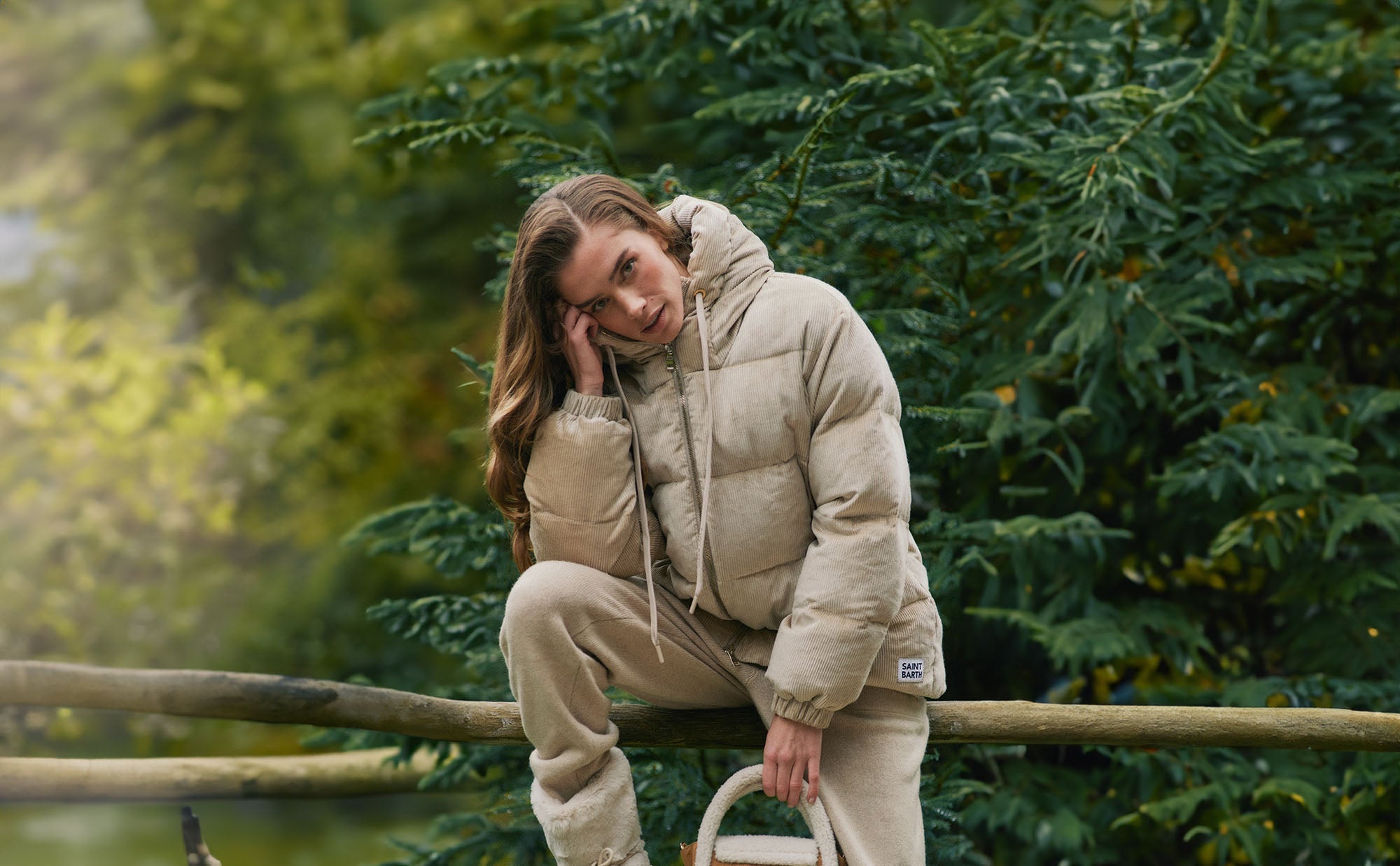 MC2 SAINT BARTH 売れ筋商品|||エムシーツーセイントバース パーカー・スウェットシャツ アウター レディース Sweatshirts Beige Man sweater with Paris to St.Barth front print – MC2 Saint Barth