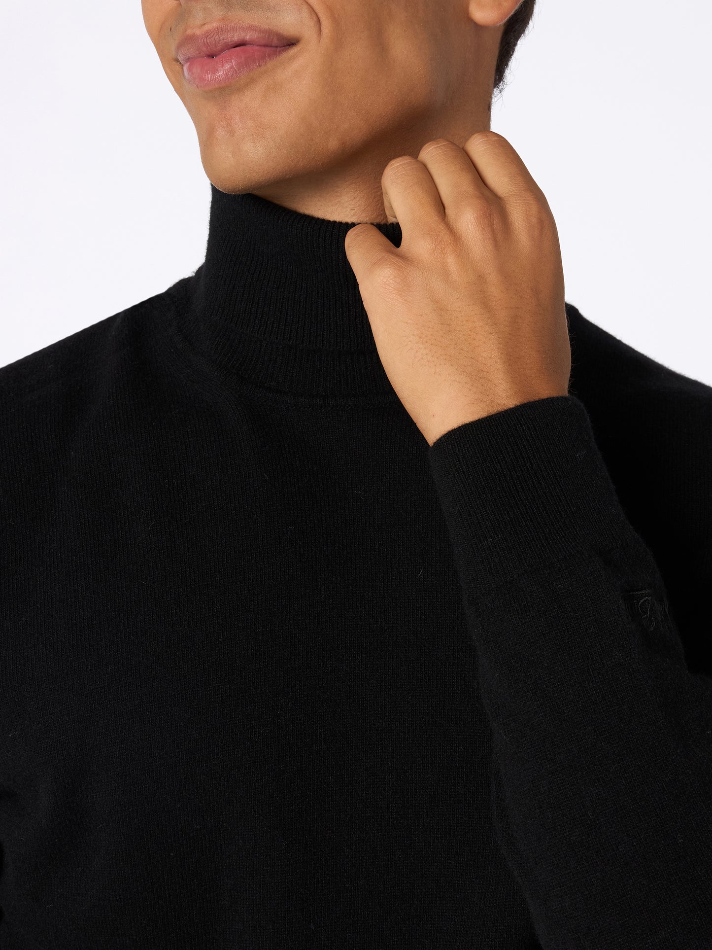Man black cashmere blend turtleneck sweater Bond