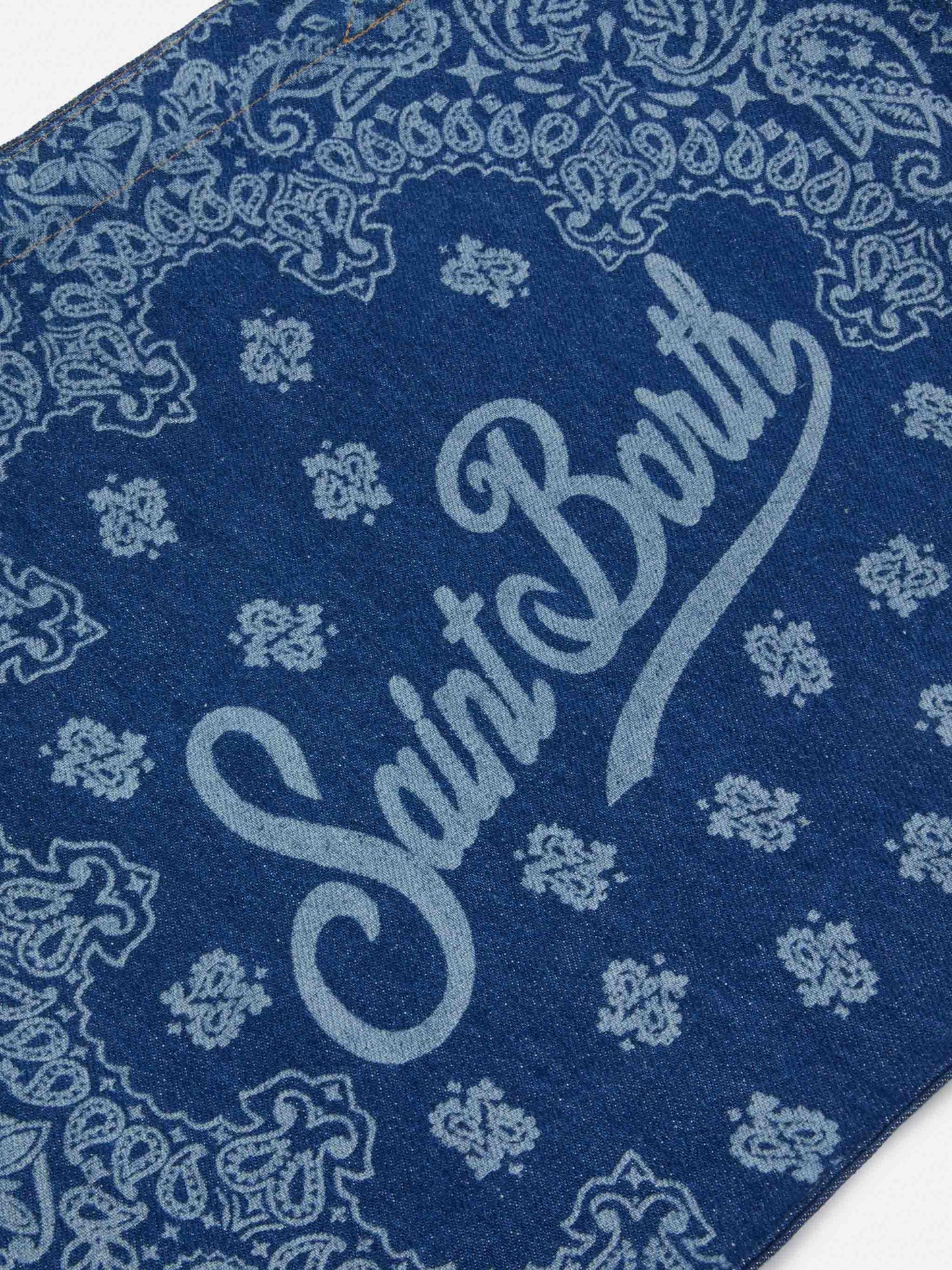 Borsa Essential in tessuto denim con stampa bandana e logo a contrasto