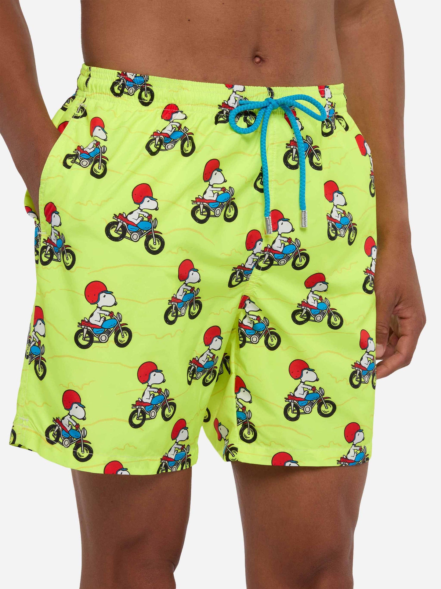 Man light fabric swim shorts with Snoopy print | PEANUTS® SPECIAL EDITION