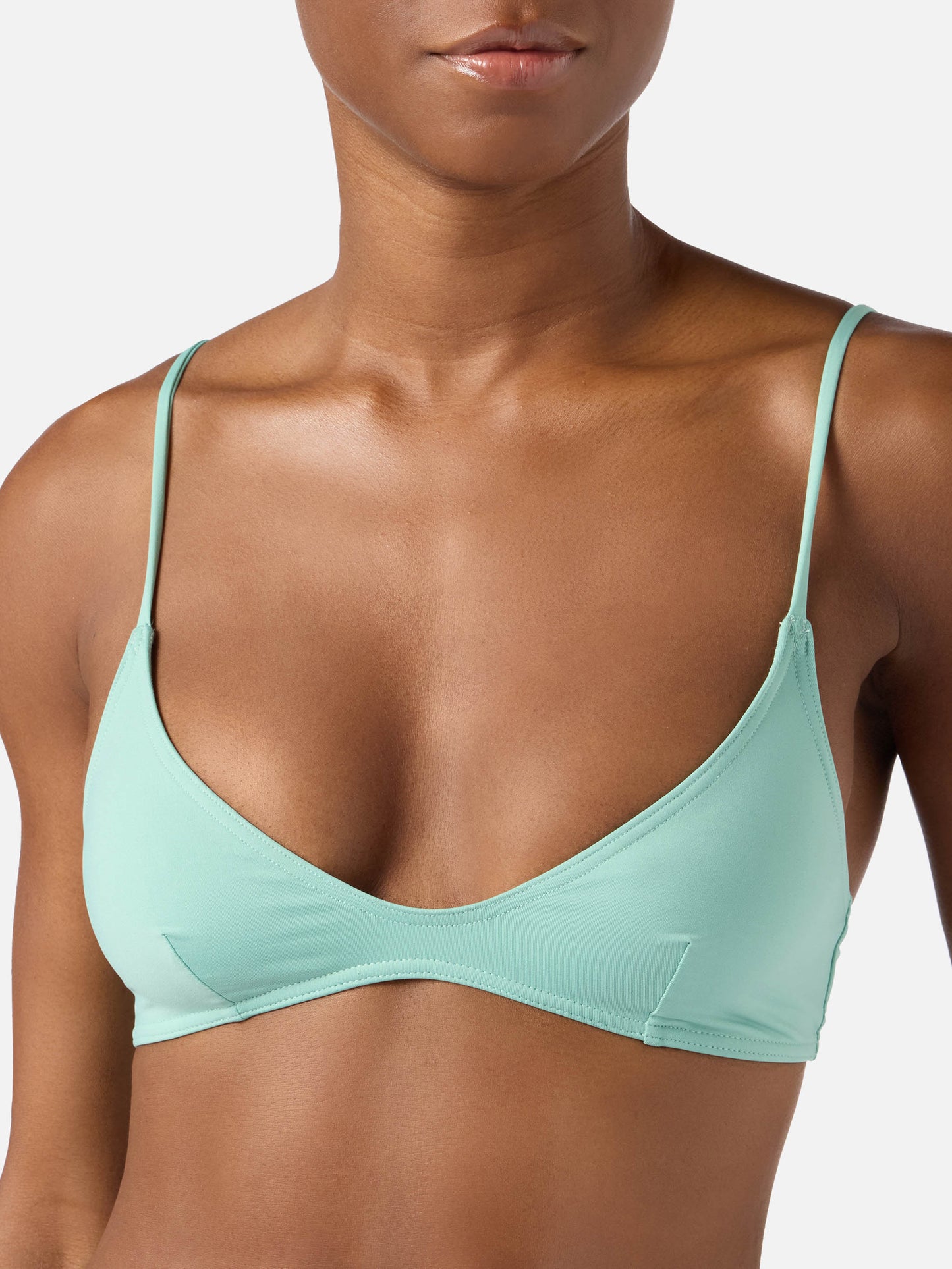 Top de bikini tipo bralette Paloma con cierre de gancho en color salvia liso