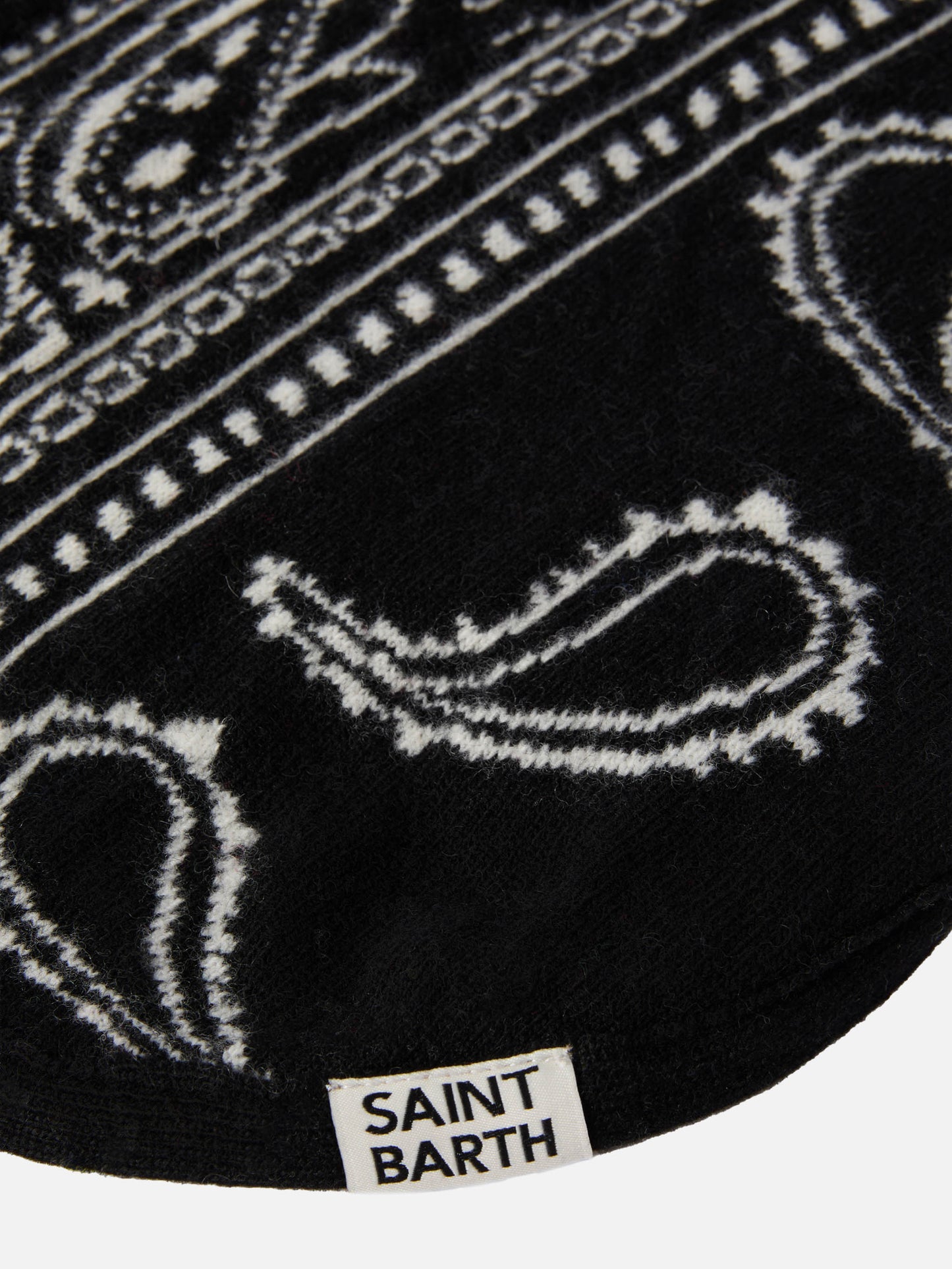 Dog sweater with Bandanna print