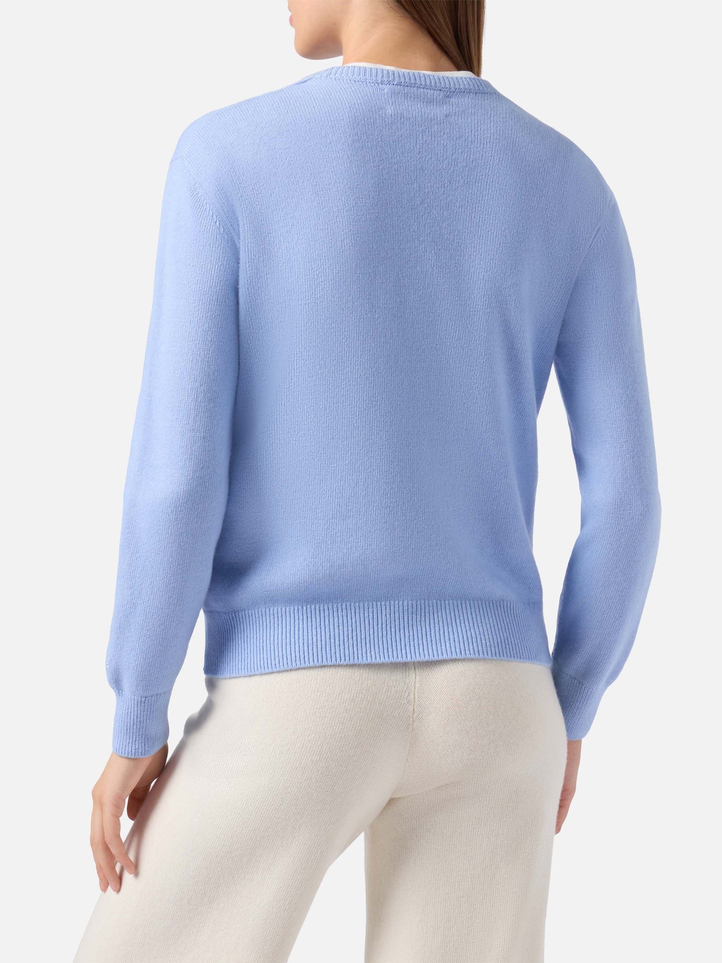 Hellblauer Pullover New Queen mit Nessuno te l'ha chiesto-Stickerei