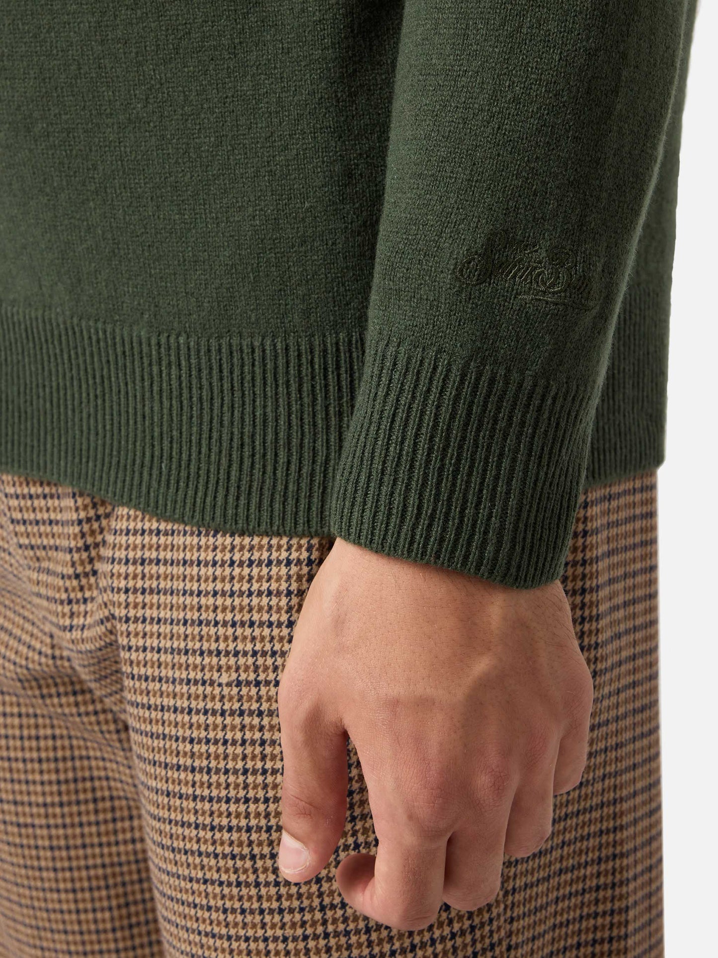 Regent 100% lambswool sweater in military green
