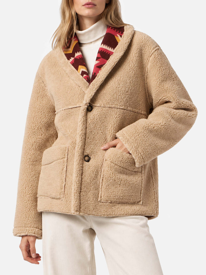 Beiger wendbarer Dorys-Mantel aus Shearling mit Ethno-Muster 