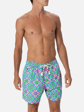 Man lightweight fabric swim-shorts Lighting 70 with majolica print