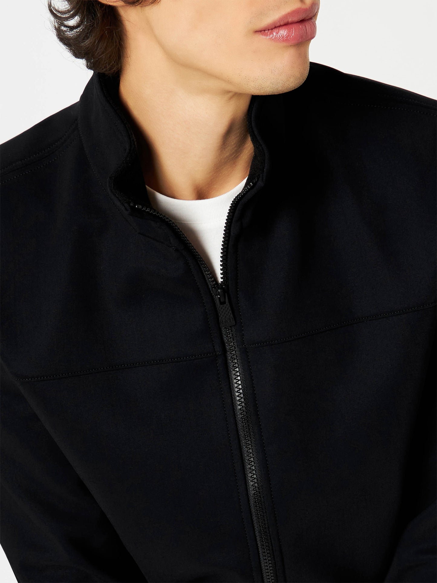 Man mid-weight black bomber jacket Traveler