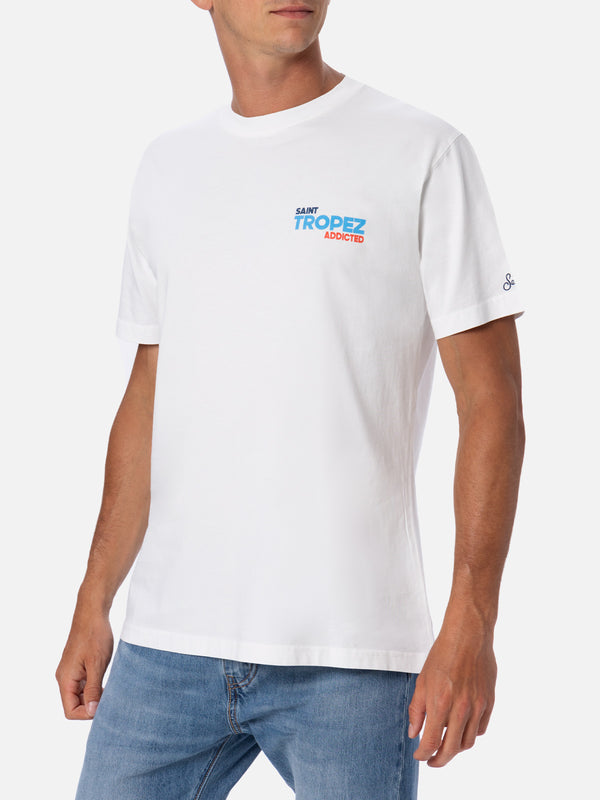 Herren-T-Shirt aus Baumwolle mit platziertem Saint Tropez Addicted-Postkartendruck