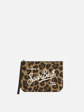 Aline de fieltro pochette con estampado de leopardo y bordado del logo 