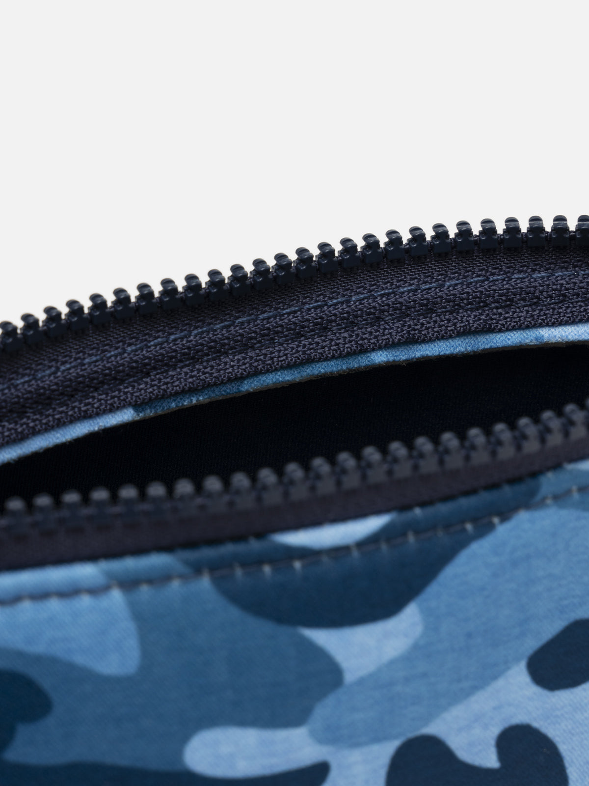 Pochette in scuba mimetico denim Aline
