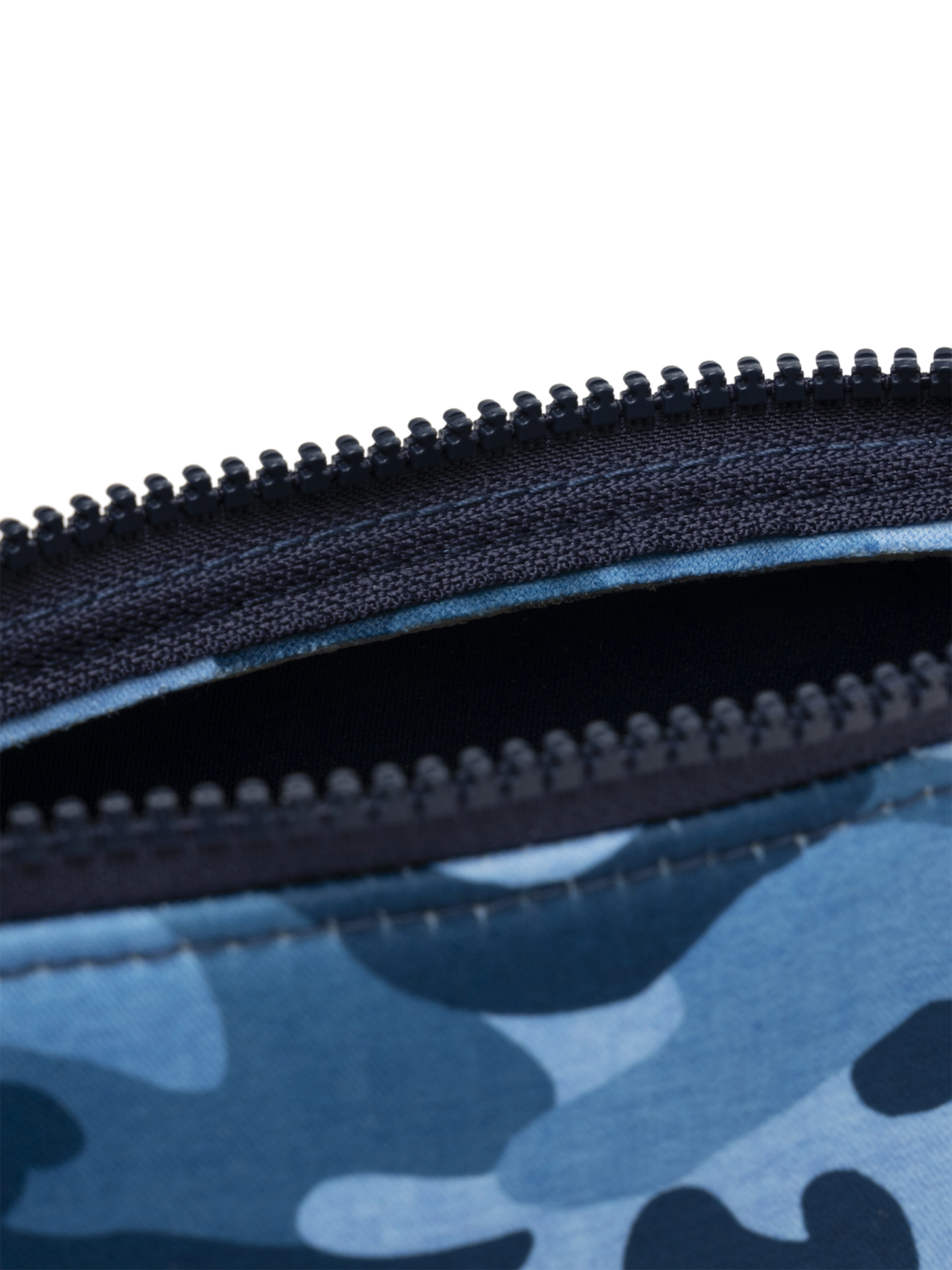 Aline scuba pochette with camouflage print
