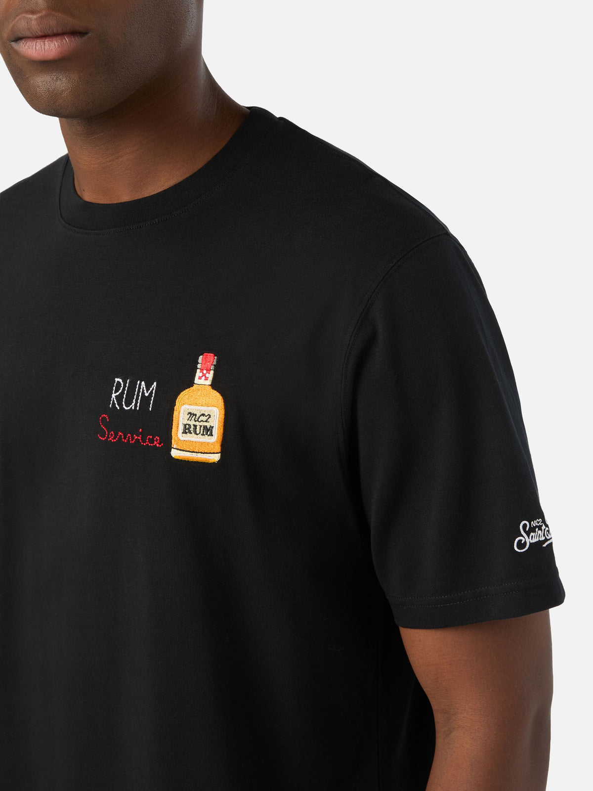 Camiseta de algodón negra Arnott con bordado Rum Service 