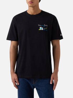 Camiseta Arnott en negro con bordado Shots and $tocks 