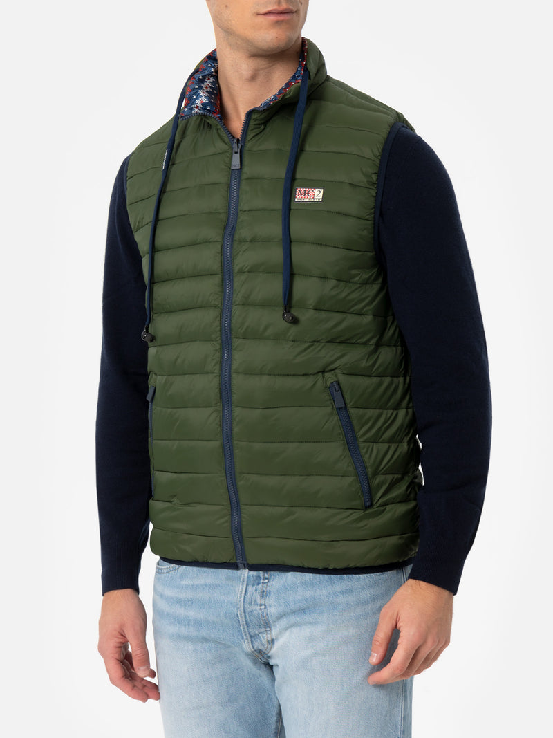 Man military green padded vest Aspen