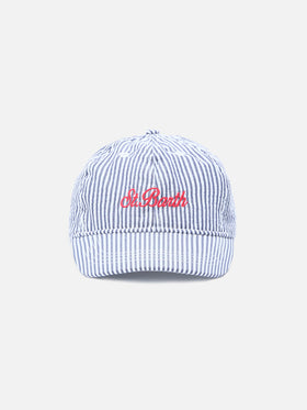 Baseball cap with visor in cotton seersucker with blue and white stripes