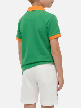 Grünes Piquet-Polo für Jungen mit orangefarbenem St. Barth-Logo