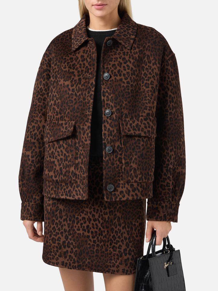 Giacca crop Bonnibell in tessuto double con stampa leopardata