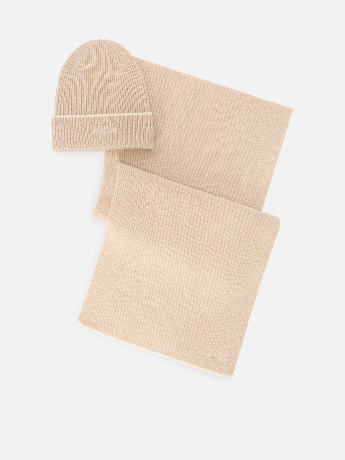 Beige wool beanie and scarf set