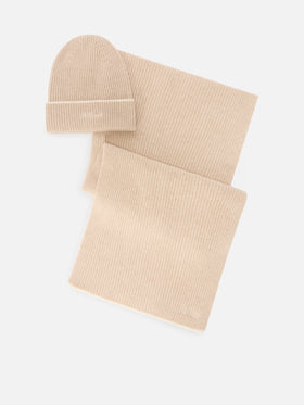 Beige wool beanie and scarf set