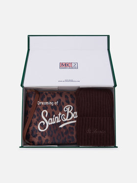 Pochette mit Leopardenprint und braunem Mützen-Set 