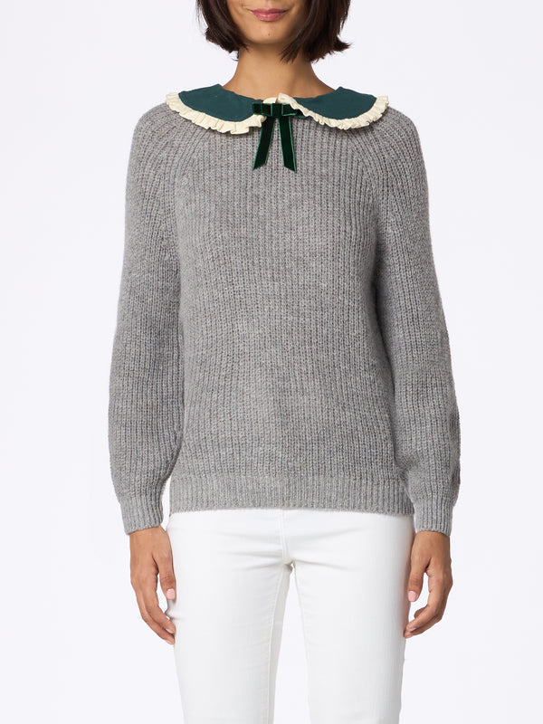 Woman grey ribbed sweater Calia with velvet collar and bow