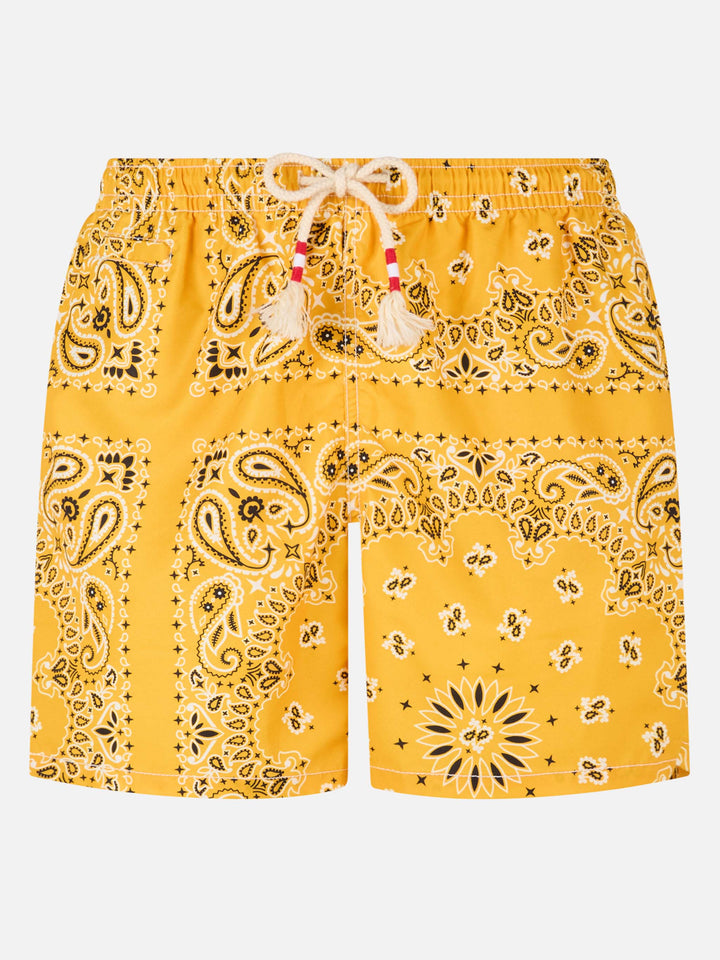 Costume da bagno da uomo con stampa bandana ocra