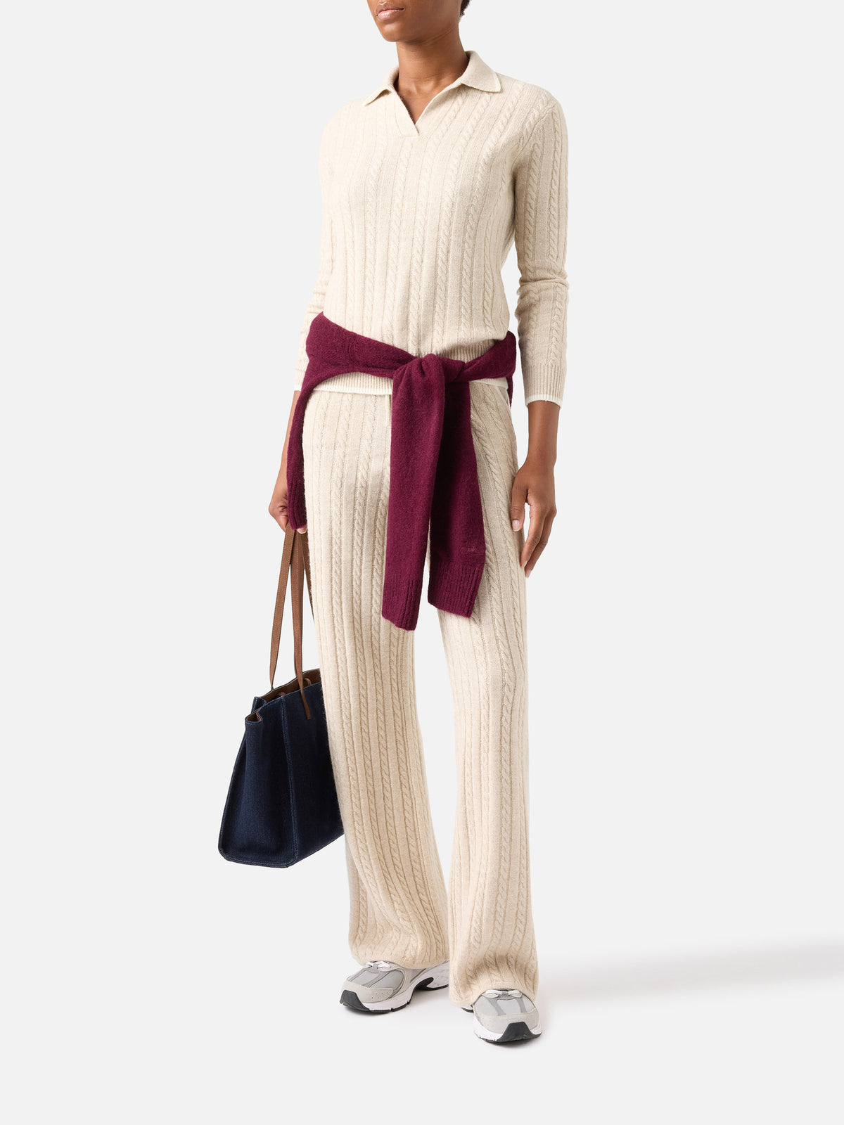 Beiger Strick mit Polokragen aus Clichy Wolle mit Pointelle-Muster 