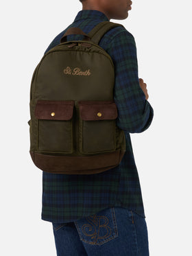 Sac à dos ciré vert militaire Cody avec logo brodé 