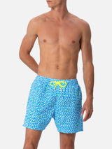 Man Comfort Light swim shorts with sharks print