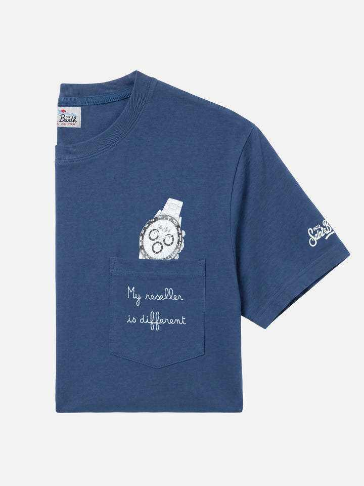 T-shirt Connor in cotone blu con ricamo sul taschino My reseller is different