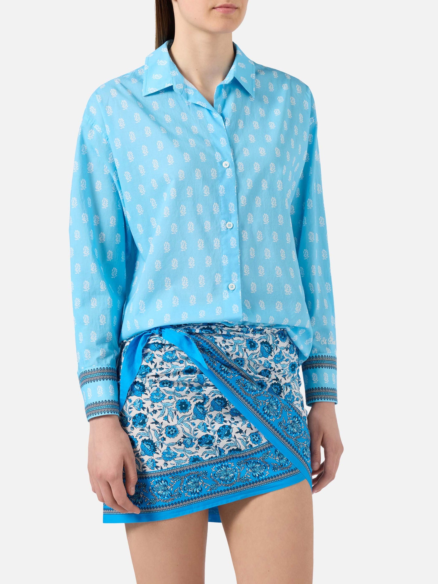 Light blue cotton voile Cristal shirt with paisley print