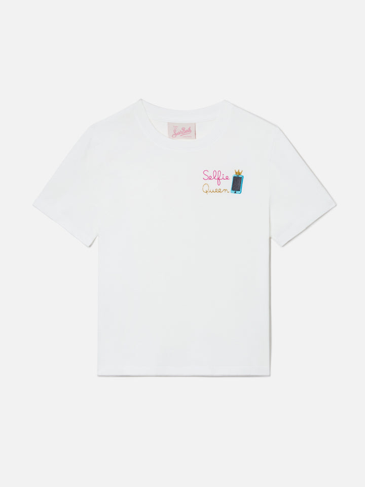 Elly T-shirt in white cotton with Selfie Queen embroidery