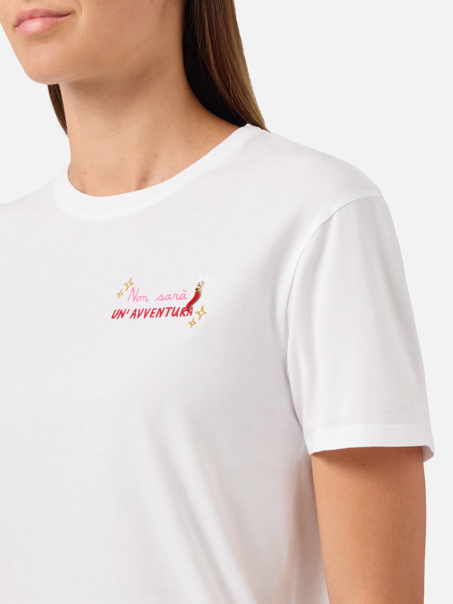 T-shirt Emilie blanche avec broderie Non sarà un'avventura et charm 