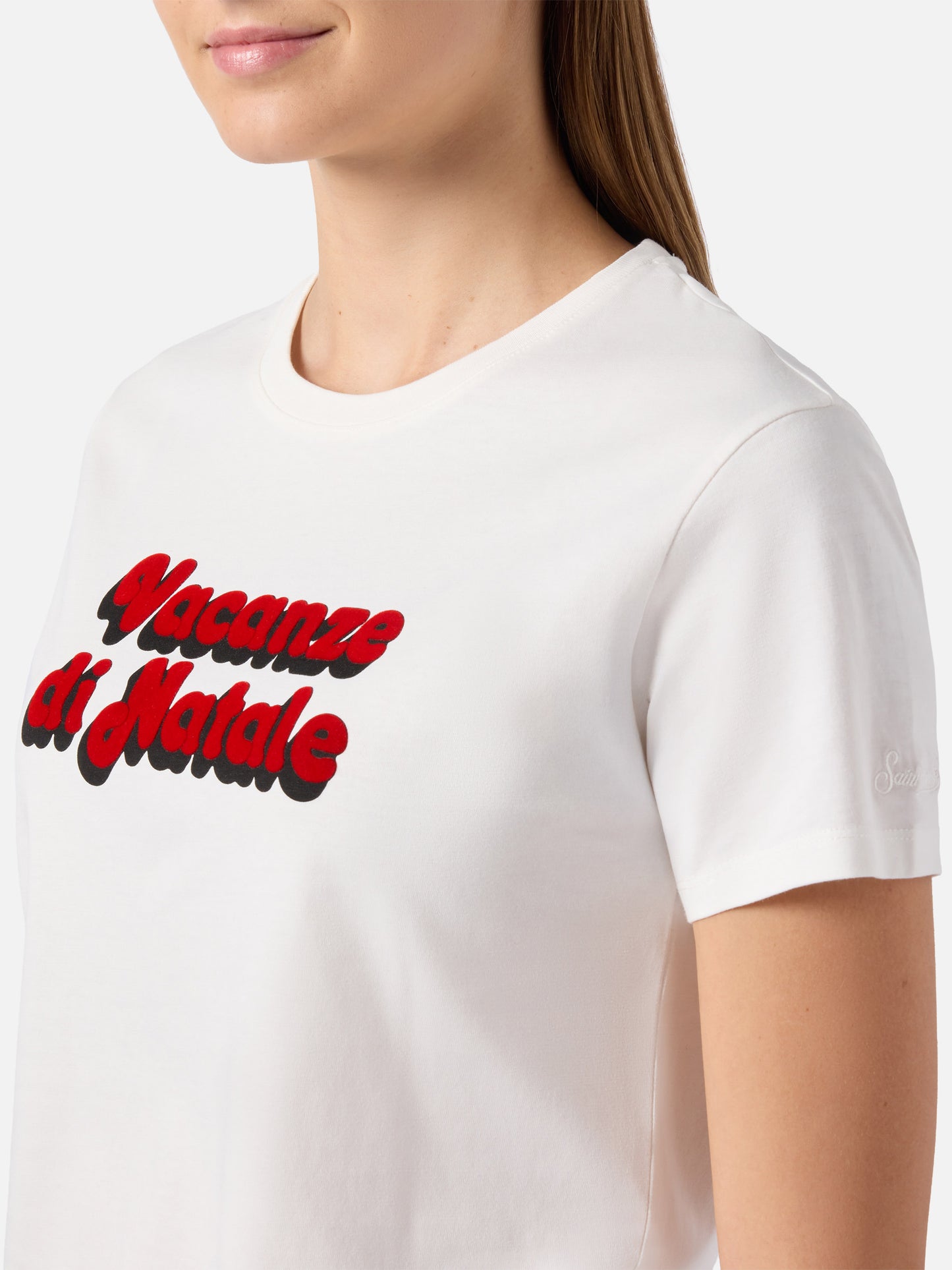 Emilie organic cotton T-shirt in white with Vacanze di Natale flock print | VACANZE DI NATALE SPECIAL EDITION