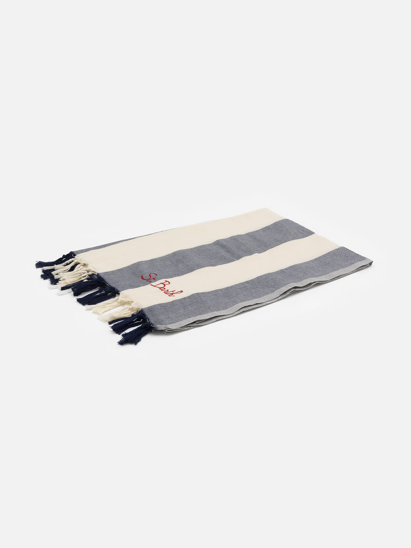 Leichtes Baumwoll-Strandtuch Fouta mit marineblauem Streifendruck