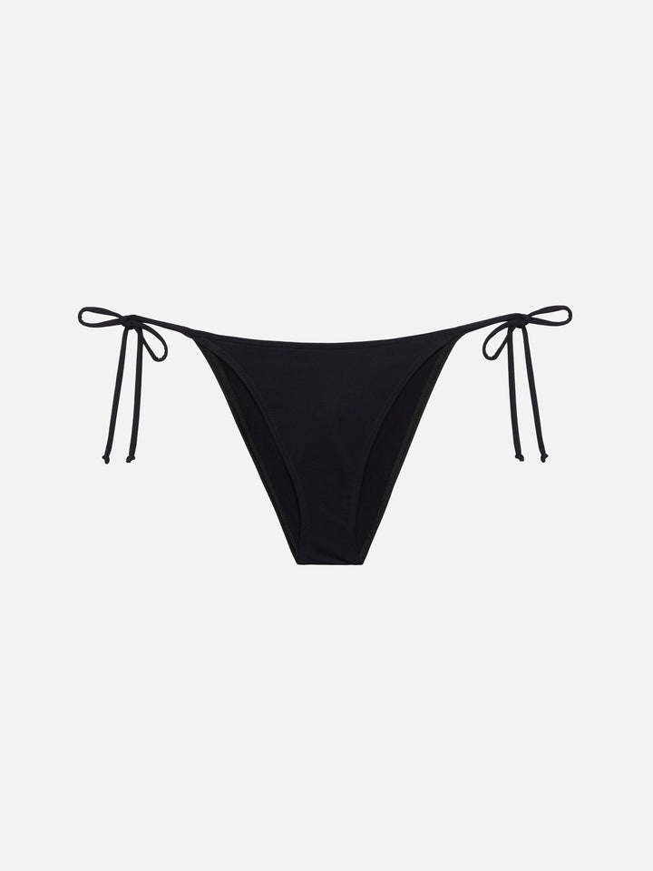 Schwarze klassische Badehose „Lido“ – schwarzes Dreieck-Bralette-Oberteil „Gaia“