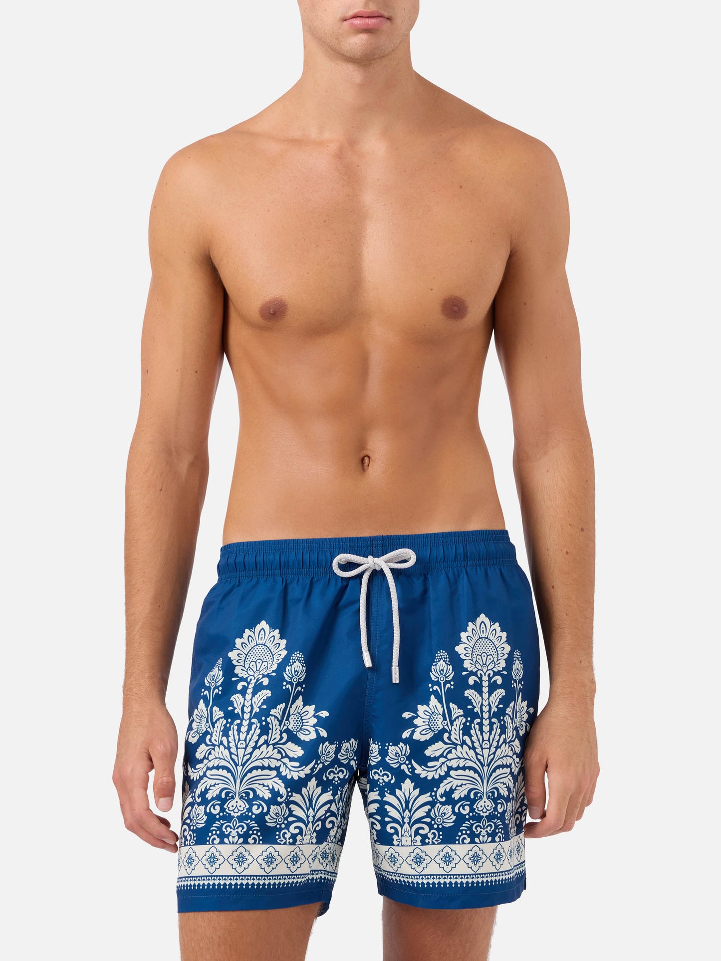 Blaue Badeshorts Gustavia mit ornamentalem Blumenprint 