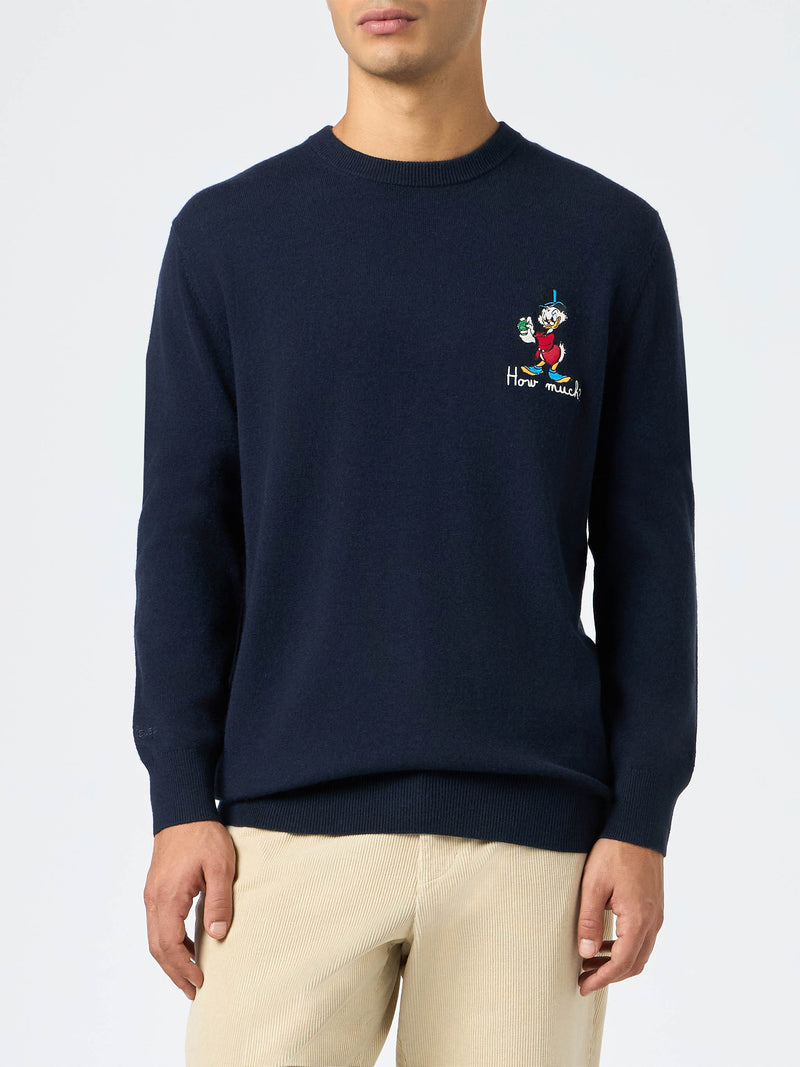 Blauer Pullover für Herren mit Heron-Motiv und Dagobert Duck-Stickerei | DISNEY SPECIAL EDITION