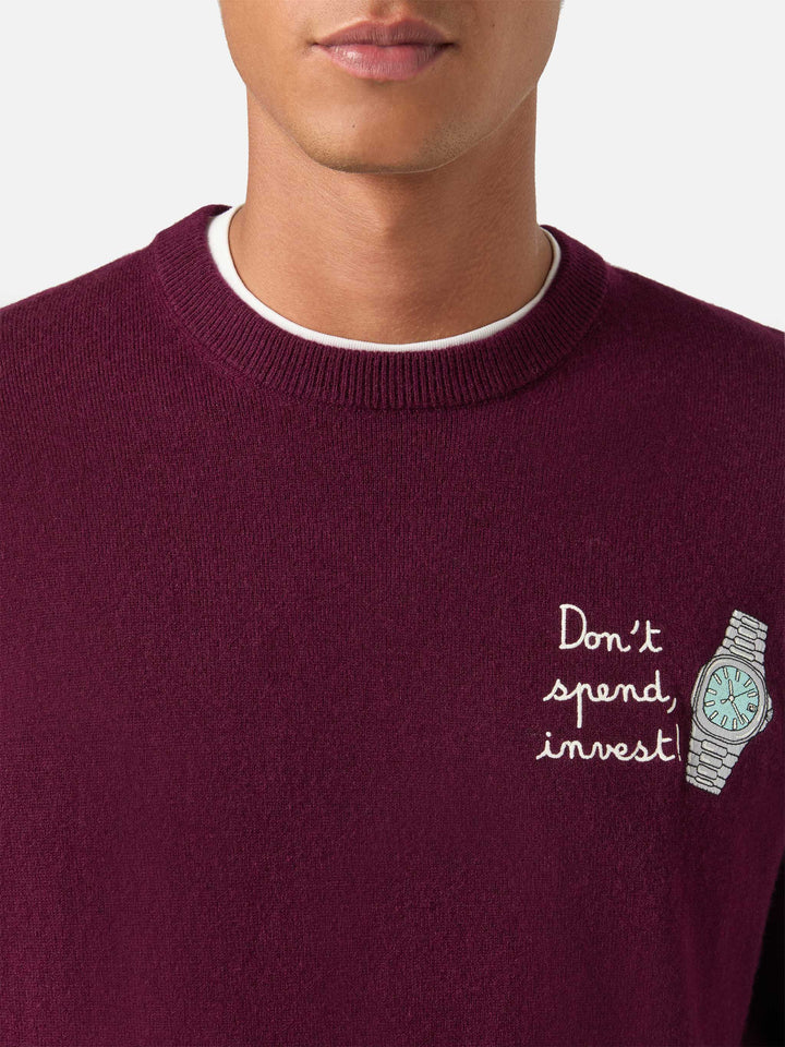 Maglia girocollo Heron Light bordeaux in misto lana e cashmere con ricamo Don't Spend, Invest