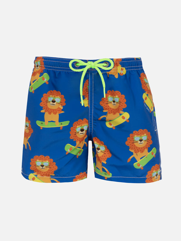 Mittellange Jeans-Badeshorts für Jungen mit Skating-Leo-Print