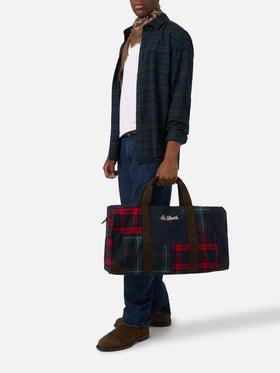 Jetleg Duffle Bag aus Patchwork-Denim und Tartan mit Besätzen aus Kunstleder 