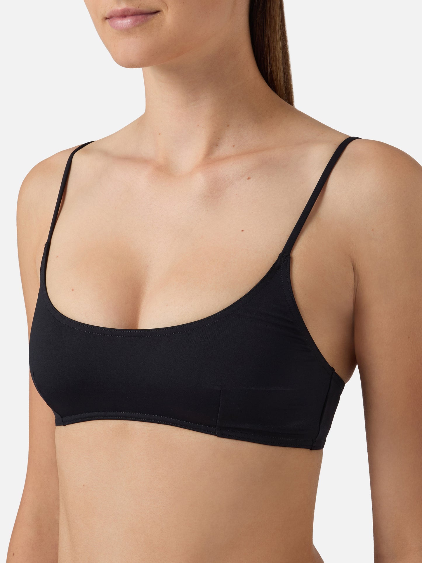 Haut de bikini brassière Judy en noir uni 
