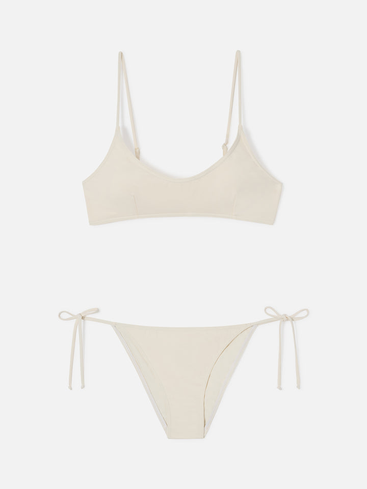 Bikini bralette color crema Judy Virgo con lazos 