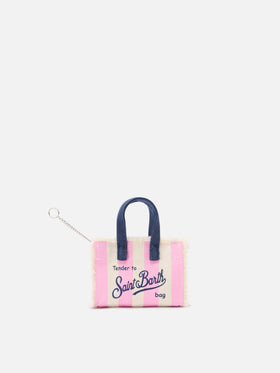 Mini-Taschenanhänger aus gestreiftem Stoff mit aufgesticktem Logo 
