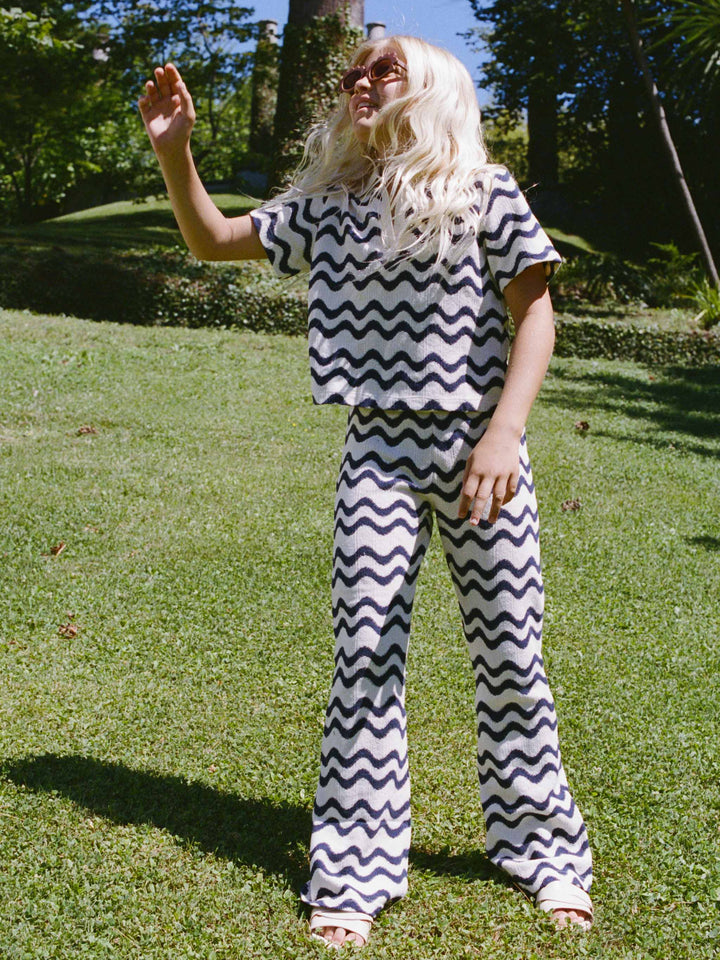 Polo Lala Jr en maille de coton mélangé à motif vagues bleu et ivoire 