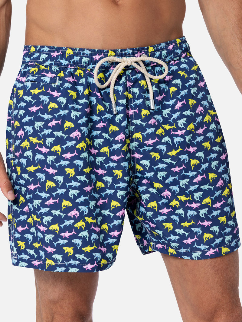 Herren-Badeshorts aus leichtem Stoff Lighting Micro Fantasy mit Hai-Print