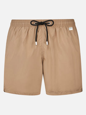 Beige Badeshorts für Herren aus leichtem Stoff Lighting Pantone | PANTONE® SPECIAL EDITION
