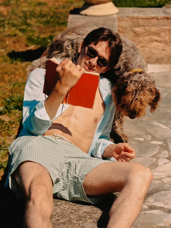 Grüne Lighting Micro-Badeshorts mit Allover-Palmenprint 