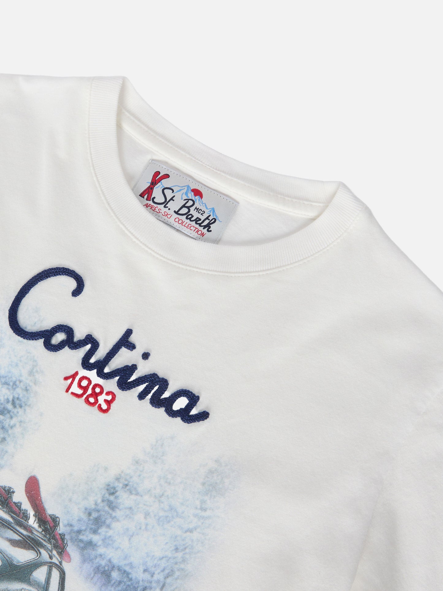T-shirt Luton in cotone invernale bianco a maniche lunghe con ricamo Cortina 1983 e stampa Cortina