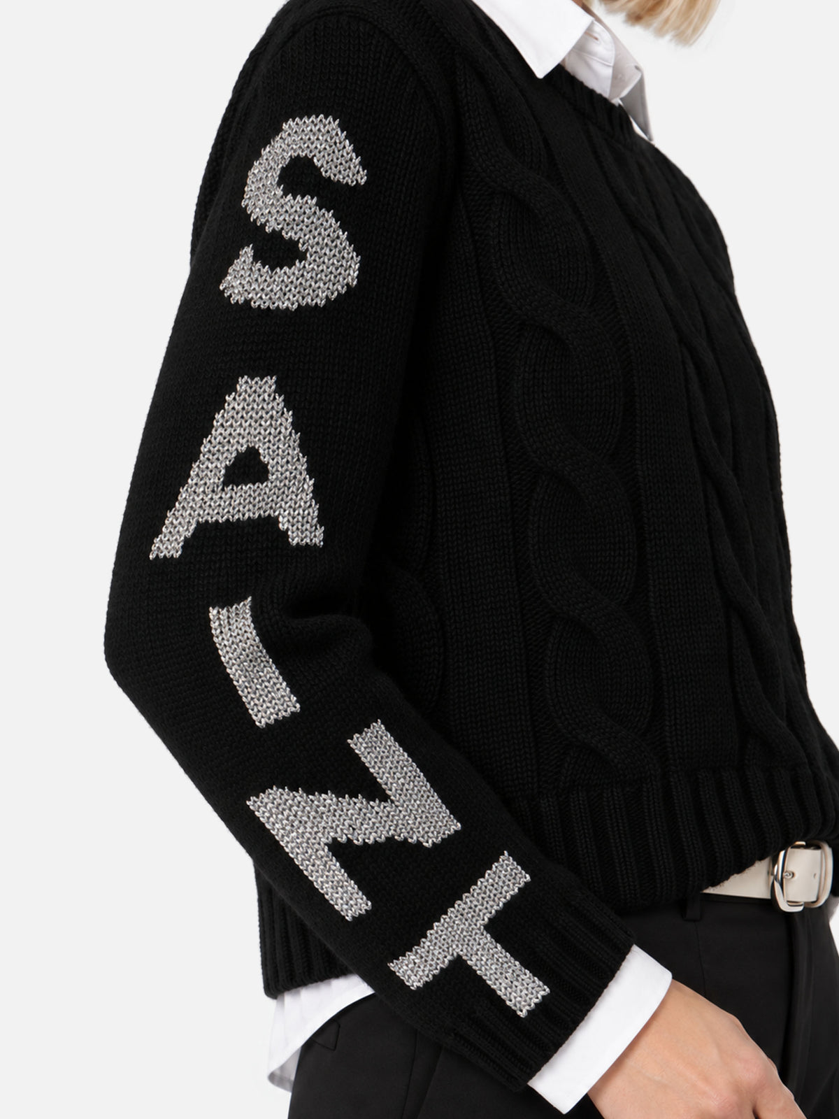 Schwarzer Kabelstrickpullover Malmo mit Lurex-Logo 